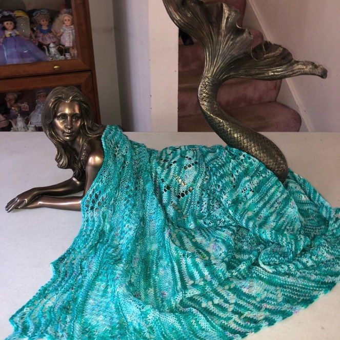 Mermaid shawl finished