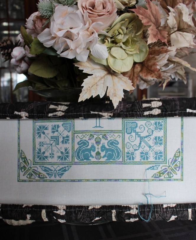 2019 mystery sampler border